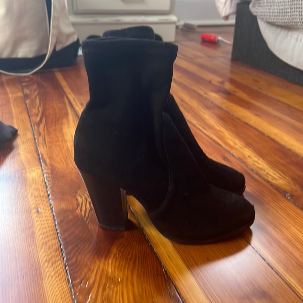 Black Steven by Steve Madden booties